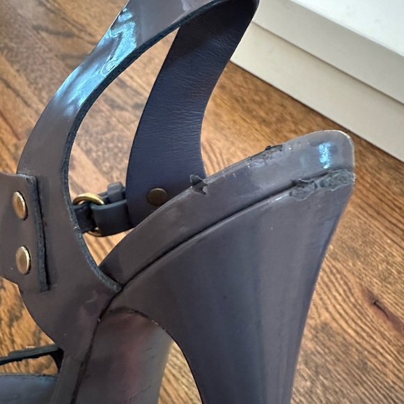 Yves Saint Laurent gray strappy platforms heels. Size 37.5. - Picture 7 of 12